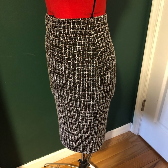Express Stretchy High Waisted Pencil Skirt - Picture 4 of 9